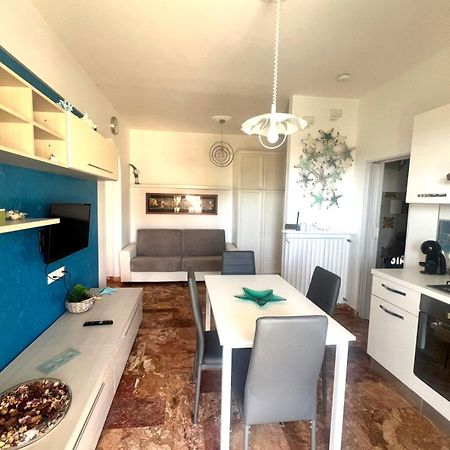 Apartment Aurora & Nicole Ideal Per Biker Con Terazza Vista Mare Parcheggio E Wi-Fi Gratuiti Pietra Ligure Ngoại thất bức ảnh