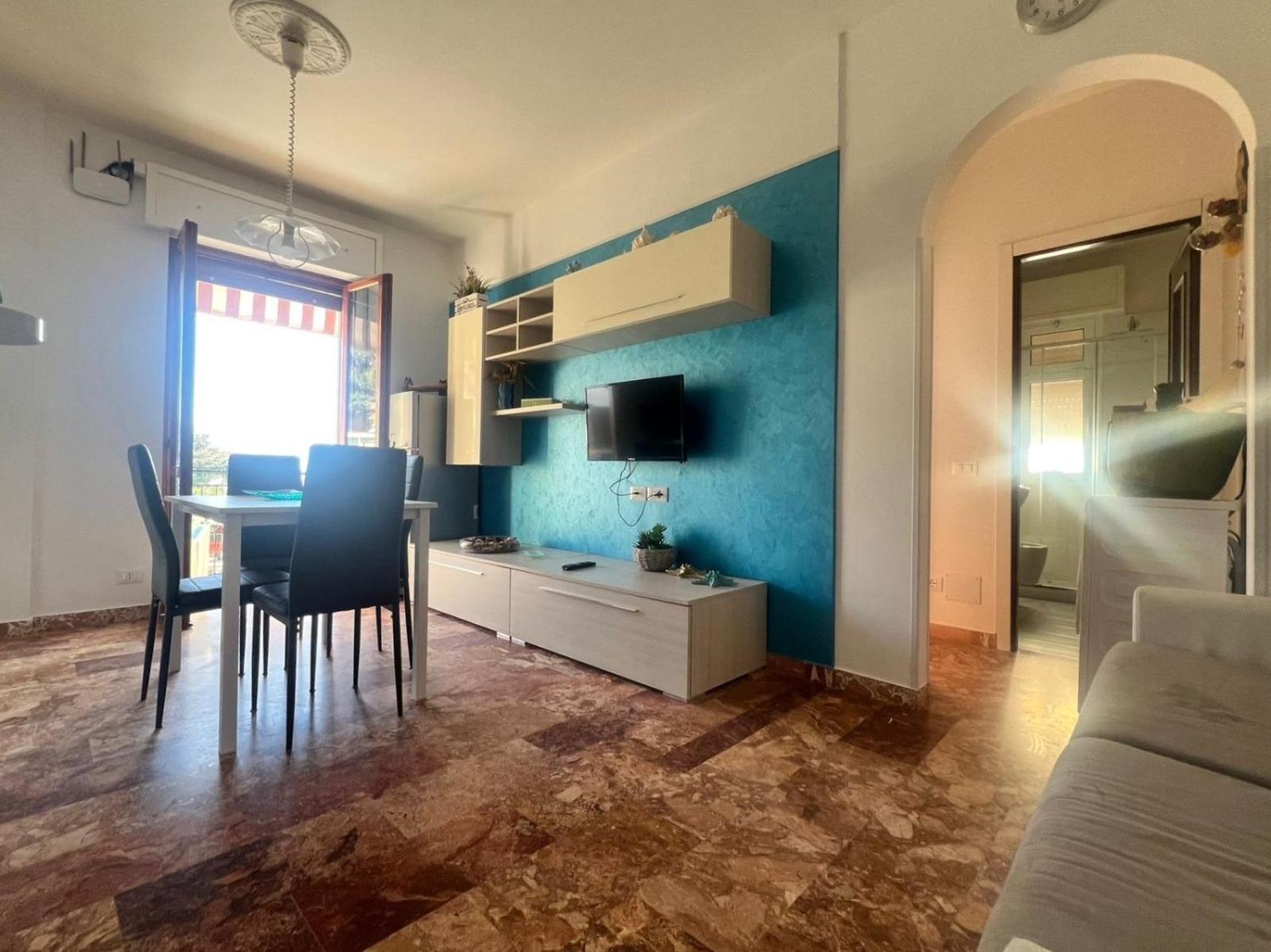 Apartment Aurora & Nicole Ideal Per Biker Con Terazza Vista Mare Parcheggio E Wi-Fi Gratuiti Pietra Ligure Ngoại thất bức ảnh
