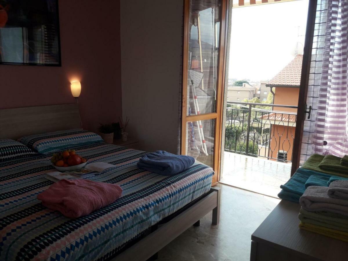 Apartment Aurora & Nicole Ideal Per Biker Con Terazza Vista Mare Parcheggio E Wi-Fi Gratuiti Pietra Ligure Ngoại thất bức ảnh
